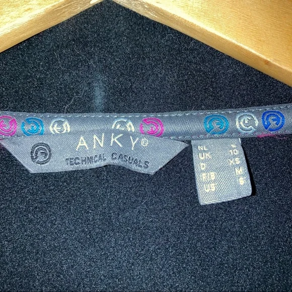ANKY technical jacket - Picture 5 of 7